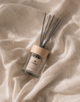 Fragrance Sticks Nature’s Best — op linnen